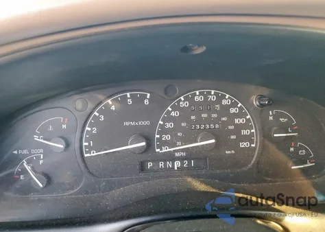 1998 Ford Explorer из США, поврежденный, VIN 1FMZU32E9WZA79111